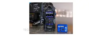 Zoom H4n Essential
