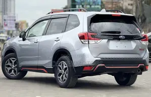 Subaru Forester 2018 Silver