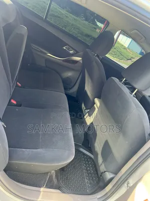 Toyota Premio 2016 Silver