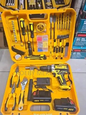Recharge Dewalt Cordless Drill Set