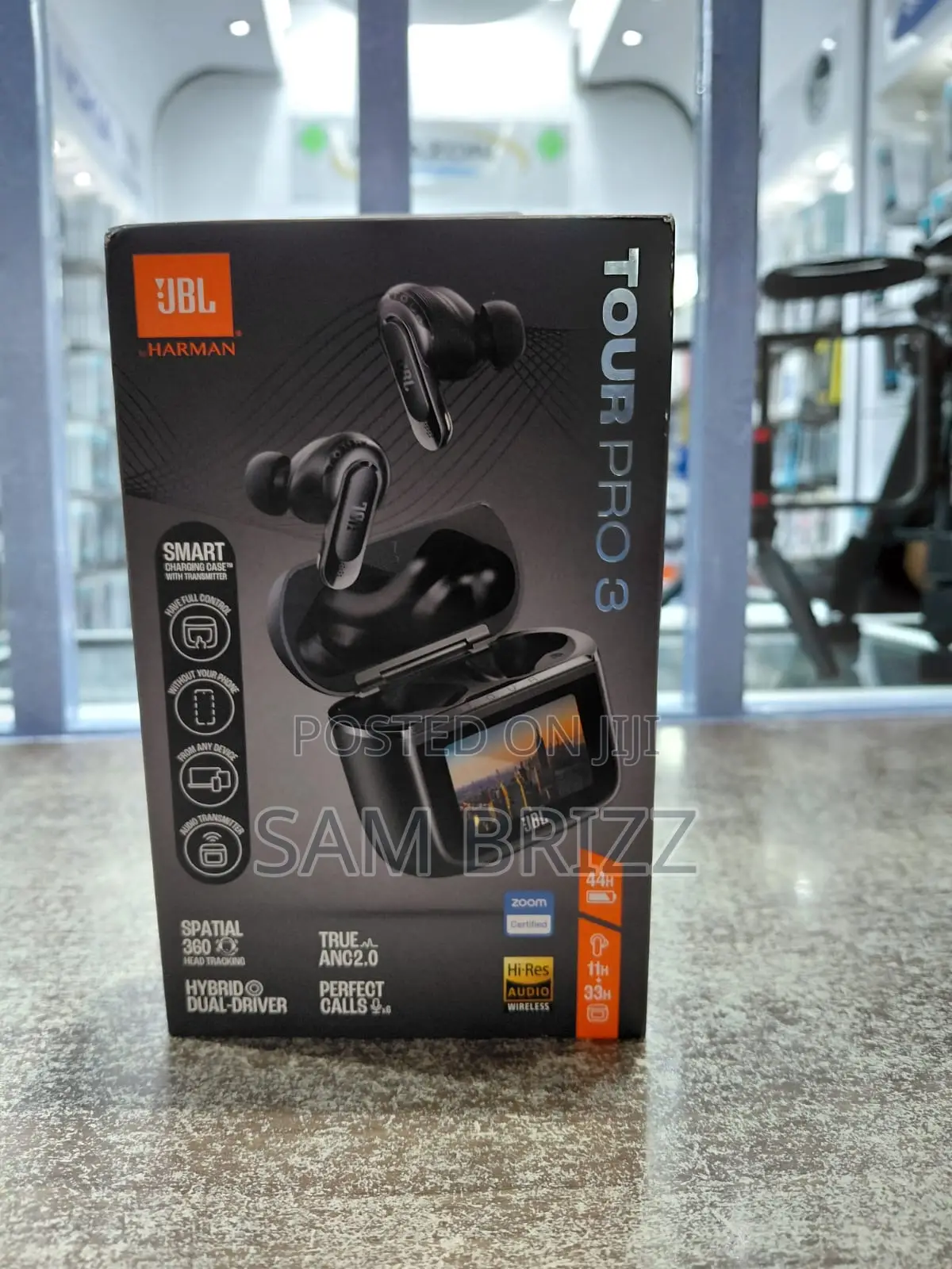 JBL Tour Pro 3