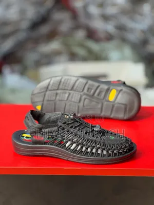 Keen Uneek Classic Sandals