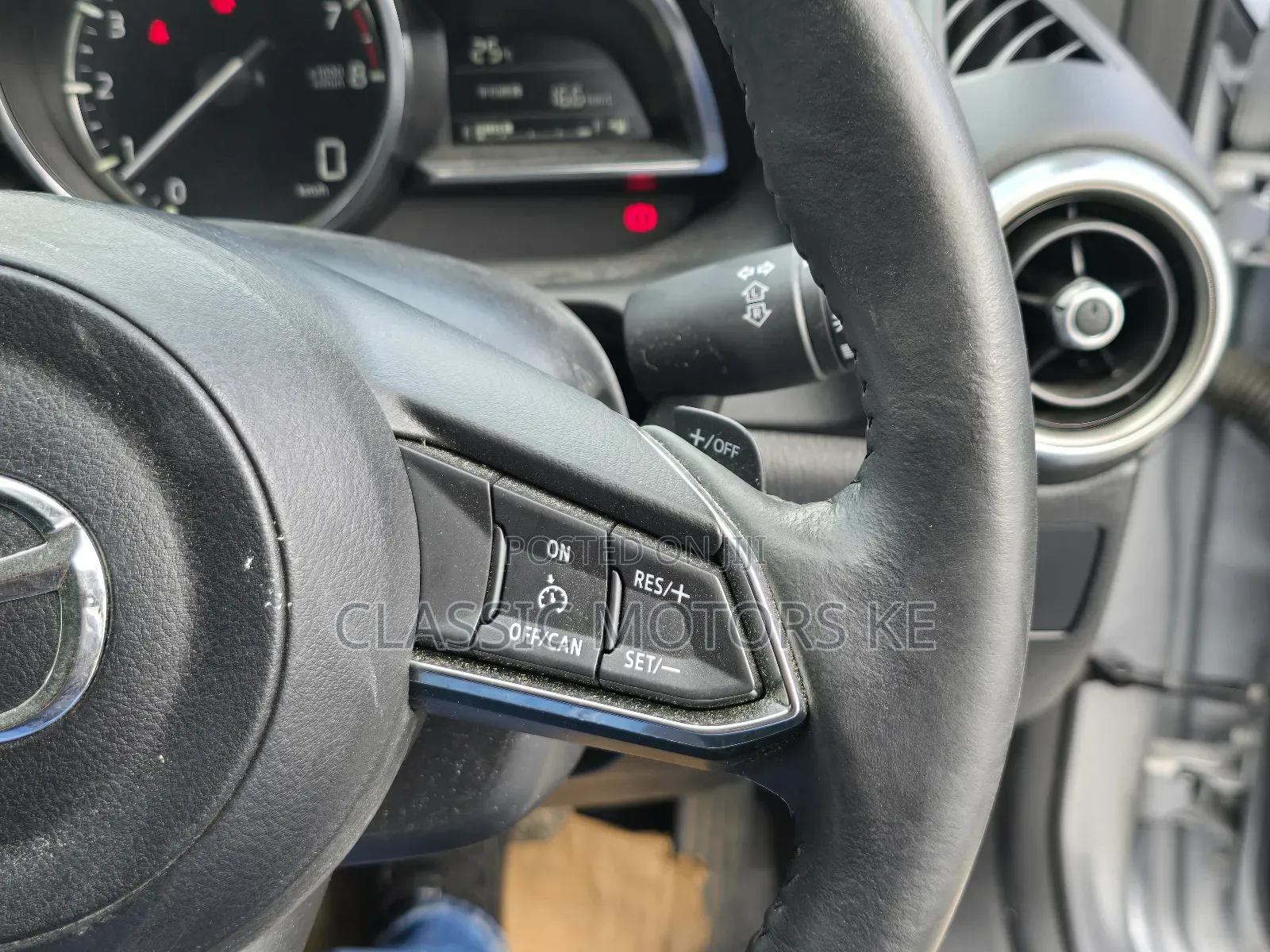 Mazda 2 2020 Silver