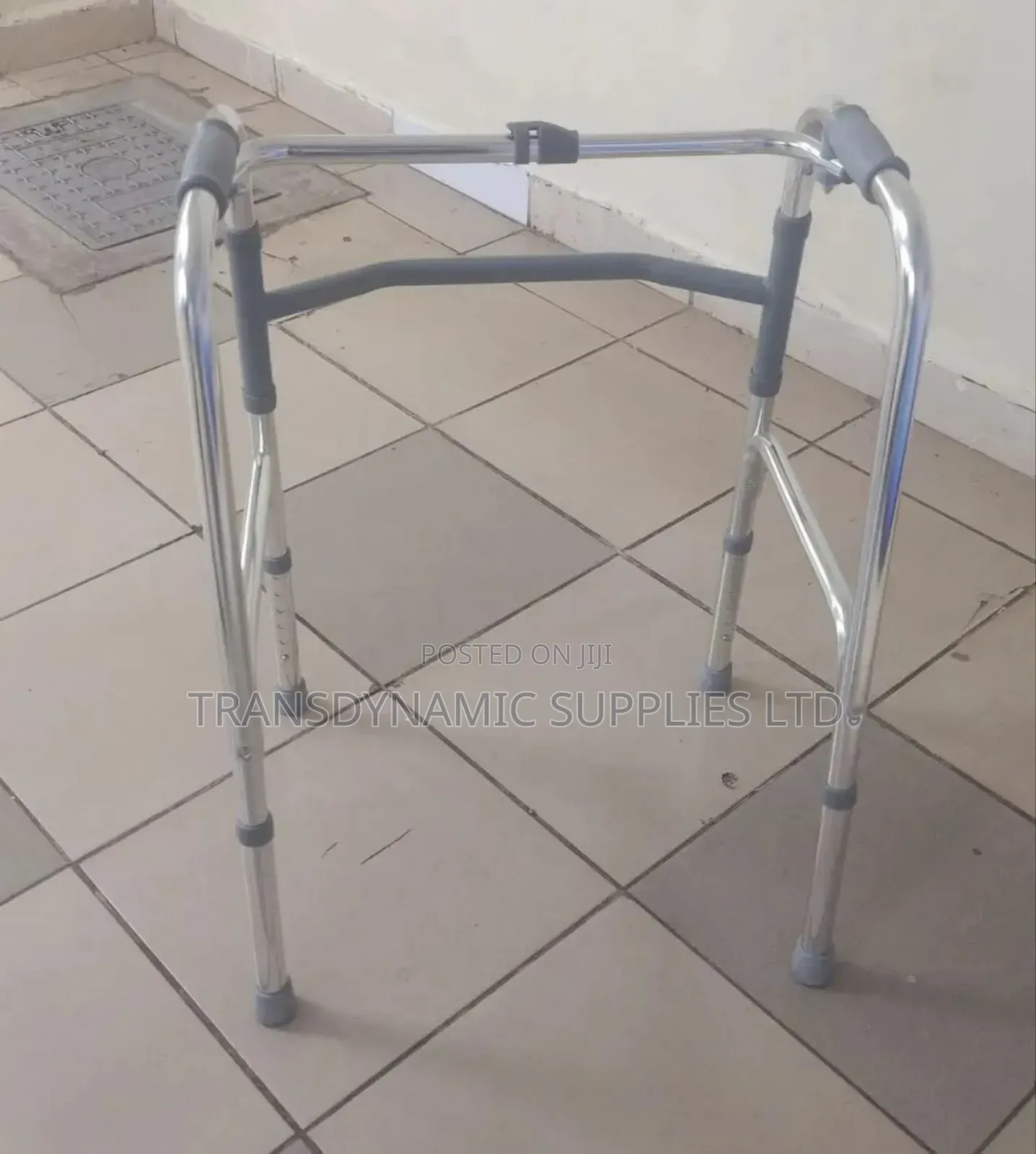 Adjustable/Foldable Walking Frame