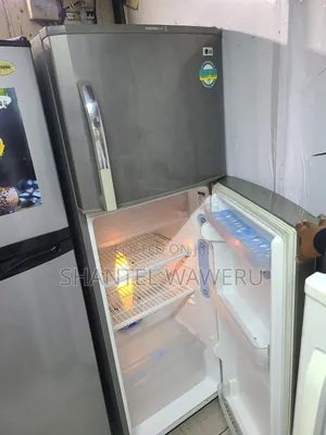 Lg 330litres Refrigerator/ Good Condition