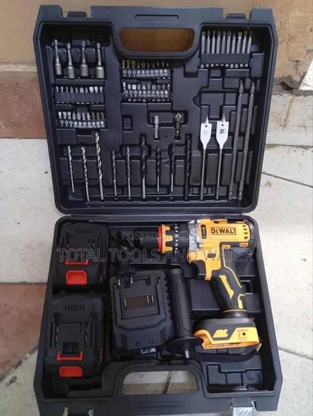 Dewalt Cordless Drill 118v 13mm Chuck Size