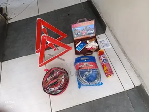 Car Safety Kit 5in1 /Triangle, First Aid,Tow Rope,Fire Stop