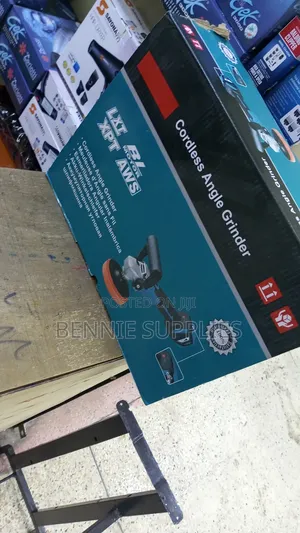 Rechargeable Makita Angle Grinder / Cordless Grinder
