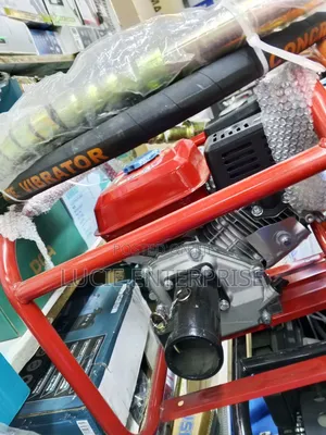 Commercial Honda Concrete Vibrator 8hp With Poker