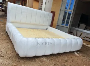 6by6 White Puffed Bed Chester