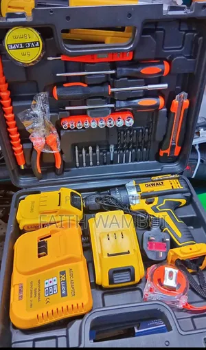 88v Dewalt Rechargeable Drill/Heavy Duty Rechargeable Drill