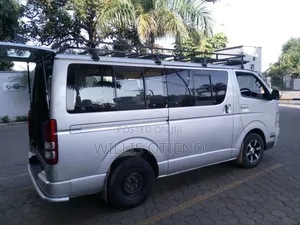 Toyota Hiace 7l Van for Hire