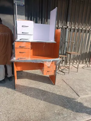 1.2m Walnut Wooden Office Desk With Drawers Tq2m