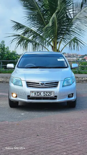Toyota Axio 2011 Silver