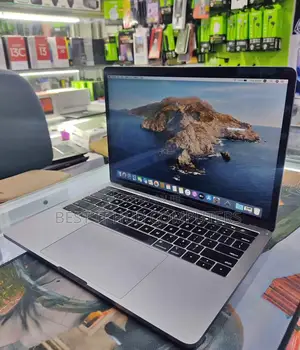 Laptop Apple MacBook Pro 2019 16GB Intel Core I7 SSD 512GB