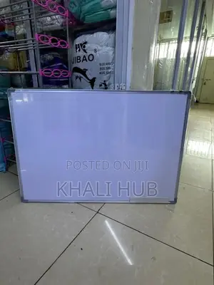 Whiteboard • Whiteboard • Size 100cm by 70cm