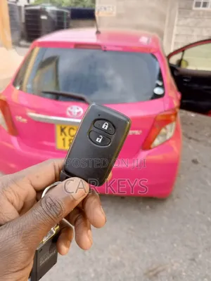 Toyota Vitz Lost Remote Key Duplication 営
