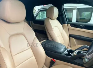 Porsche Cayenne Base AWD 2019 Blue