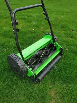 Reliable Manual Push Mower for Heavy Commercial Lawns