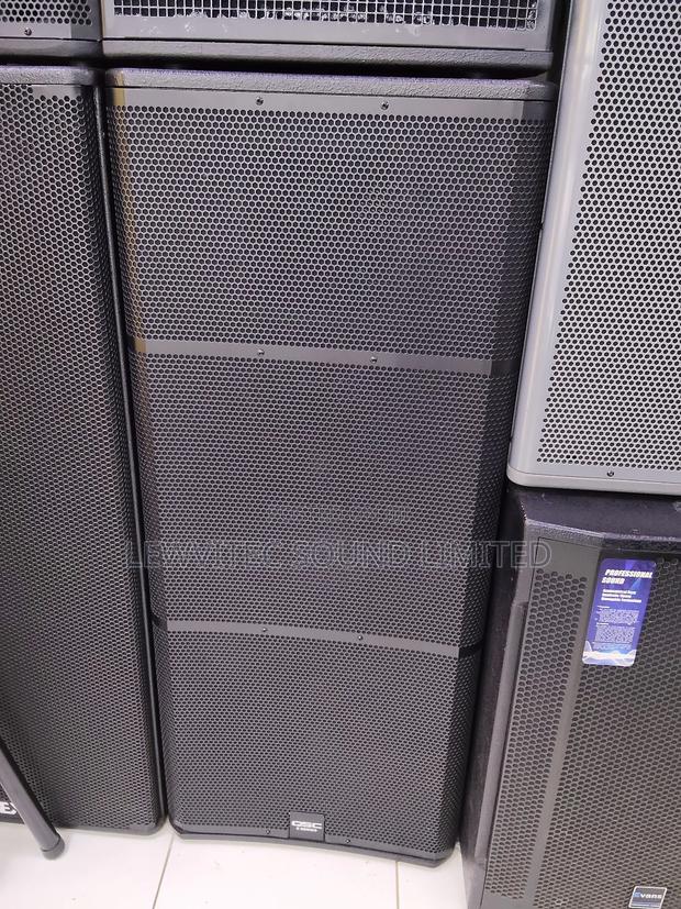 Black Qsc Speaker - main view