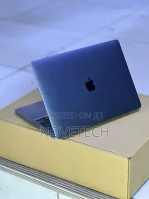 Laptop Apple MacBook Pro 2020 16GB Intel Core I7 SSD 500GB