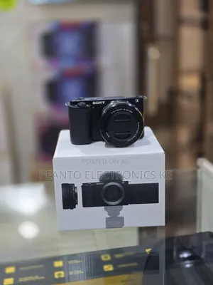 Sony Zv-E10 Mirrorless Camera With 16-50mm Lens