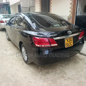 Toyota Premio 2018 Black