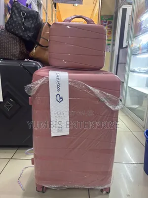 Large Travelling Suitcase With Carry-on Luggage Case at 5000