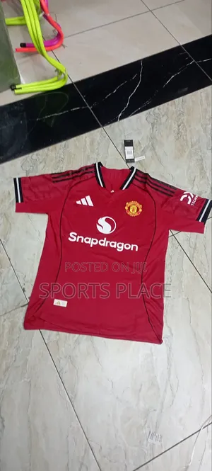 Latest Manchester United Home Kit 25/26 Player Version.