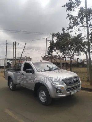 Isuzu D-MAX 2023 Silver
