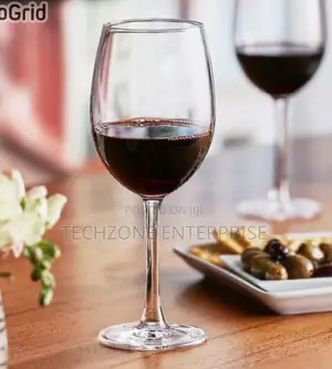 High Quality Set of 6 Wine Glasses 