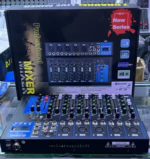 Yamaha Studio Live Mixer 7channel( F7 Model )