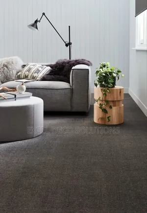 Elegant Grey Wall Carpet – Minimalist Look