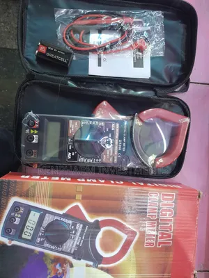 Digital Clamp Meter