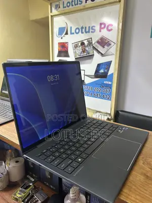 Laptop HP Dragonfly G3 32GB Intel Core I7 SSD 512GB