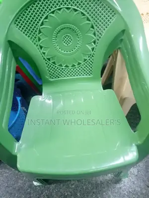 Kenpoly Plastic Chairs With Arms