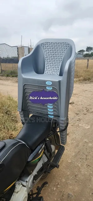 Approved Plastic Chairs Chairs