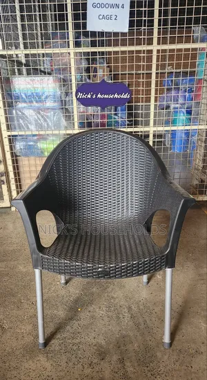 Relaxo Plastic Chairs With Metal Tubing Legs