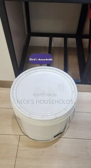 20 Litres Heavy Duty Plastic Bucket With Lid