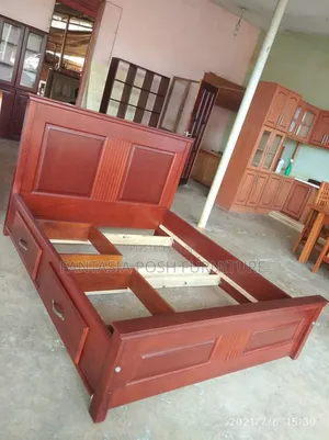Classic Wooden Bed With Storage