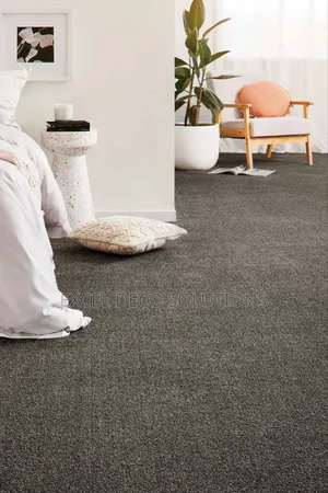 Classic Brown Wall-to-Wall Carpet - Easy Maintenance