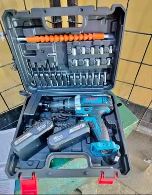 Bosch Rechargeable Drill / Cordless Bosch Drill Set