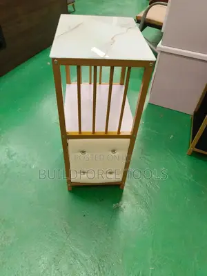 Salon Table