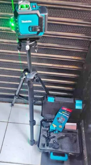 Confirmed Makita Laser Level With Stand