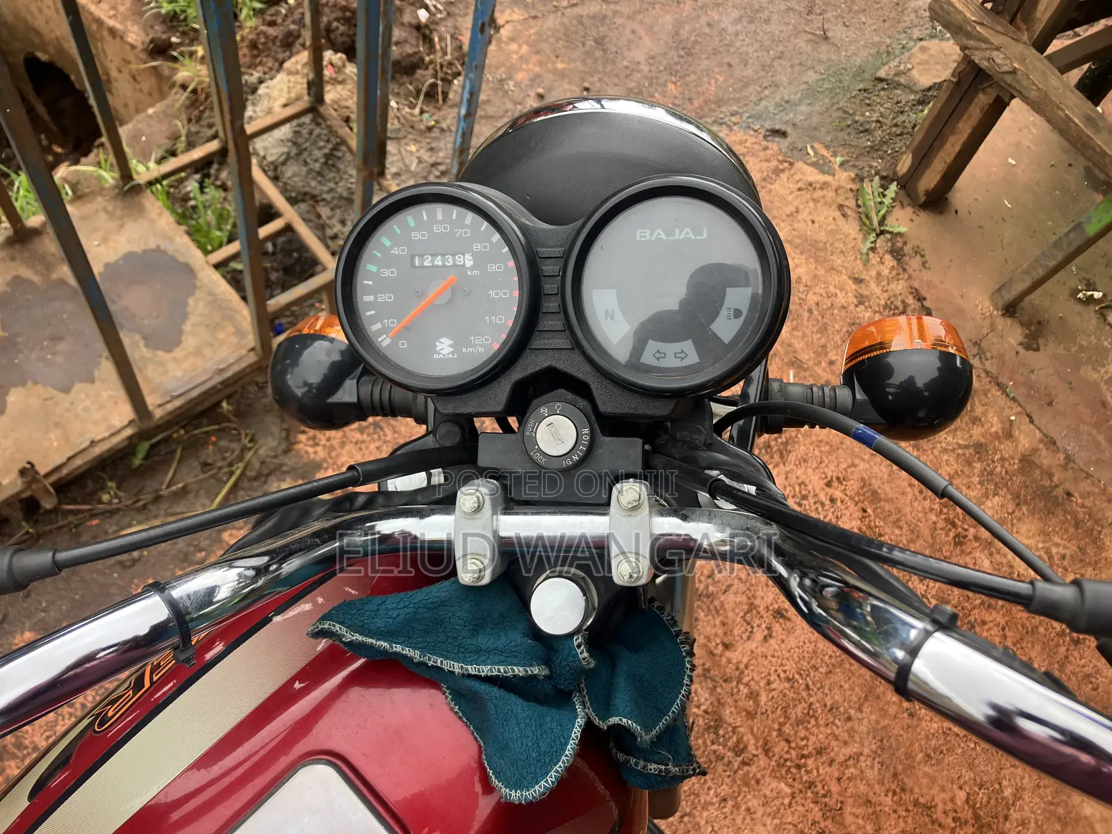 Bajaj Boxer 100 2024 Red
