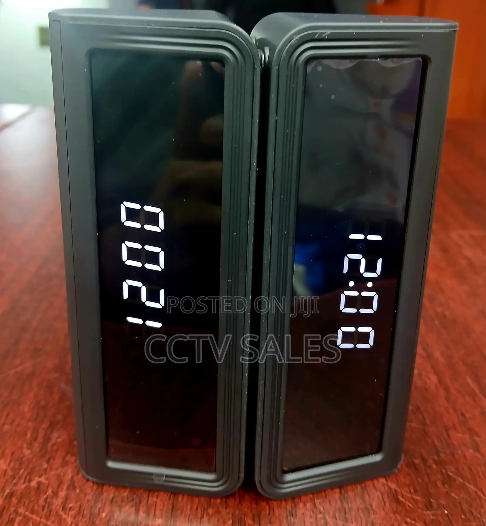 Wireless Table Clock 1080p Wifi Camera
