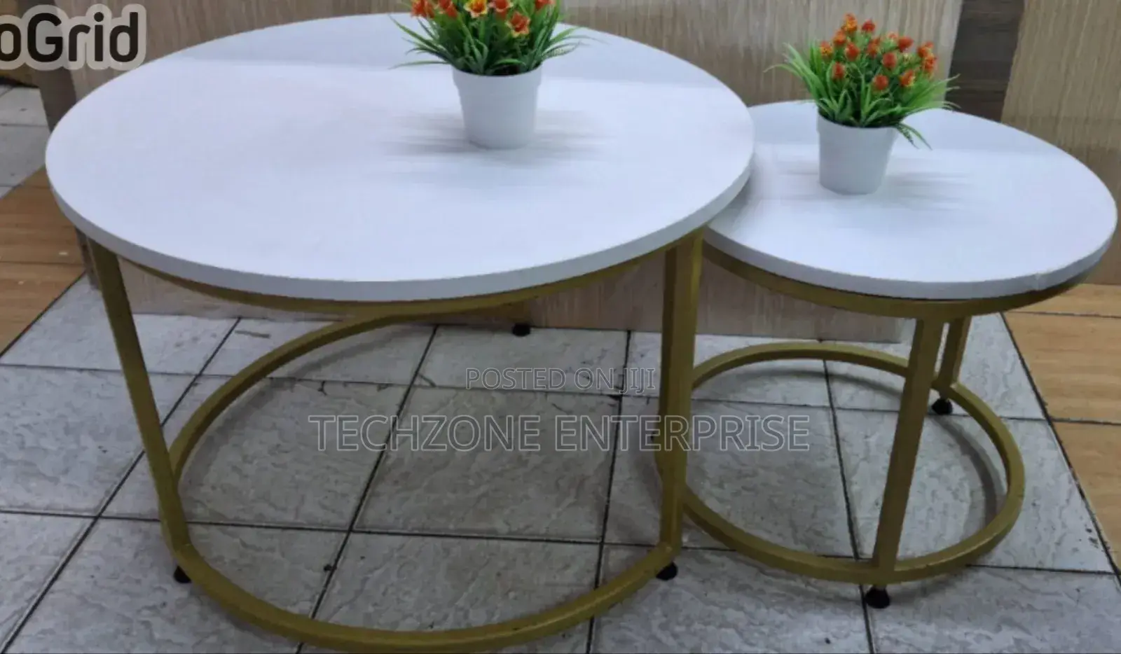 White Modern Sierra Round Coffee Table 2 Sets 