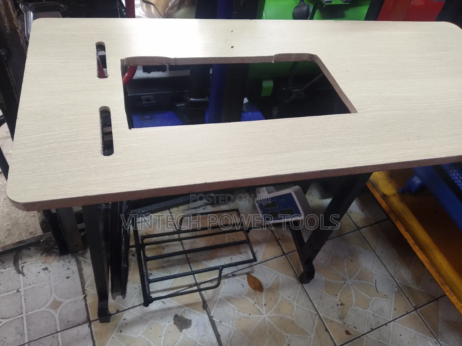Complete Local Sewing Table