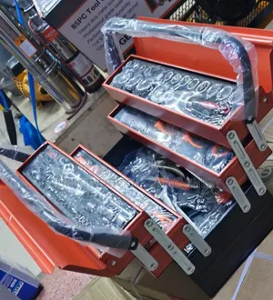 85pc Toolset/ Metallic Toolbox