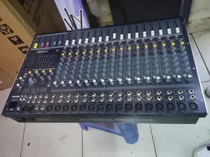 Plain Mixer Soundcraft